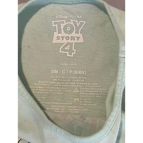 Disney T-Shirt Bundle of 4 Toy Story Jessie Buzz Descendants Minnie Size 5-6 - Picture 12 of 16